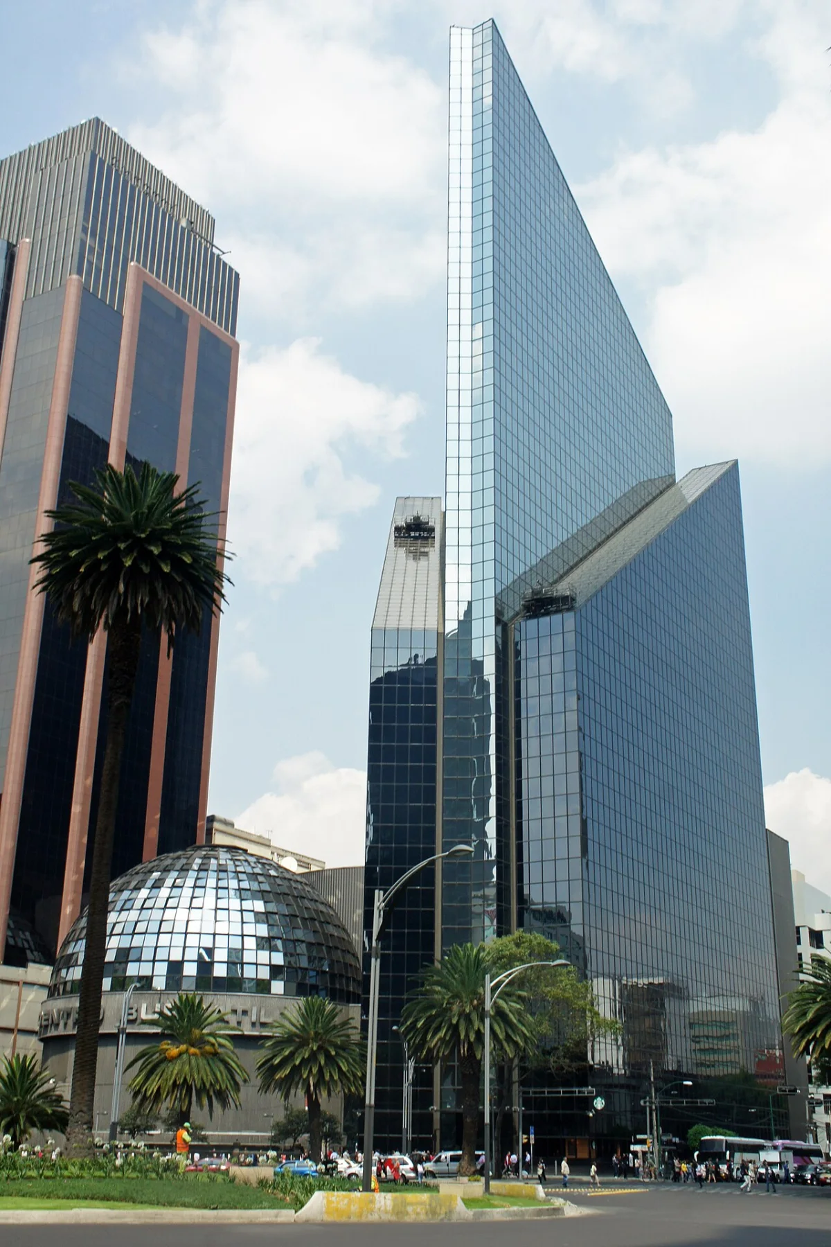 Edificio de la Bolsa Mexicana de Valores en Paseo de la Reforma
